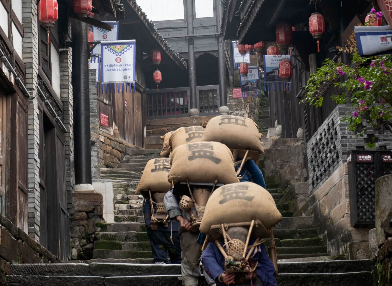 Xituo Ancient Town - Chongqing-Yichang 7-Night Round-Trip Cruise via Badong