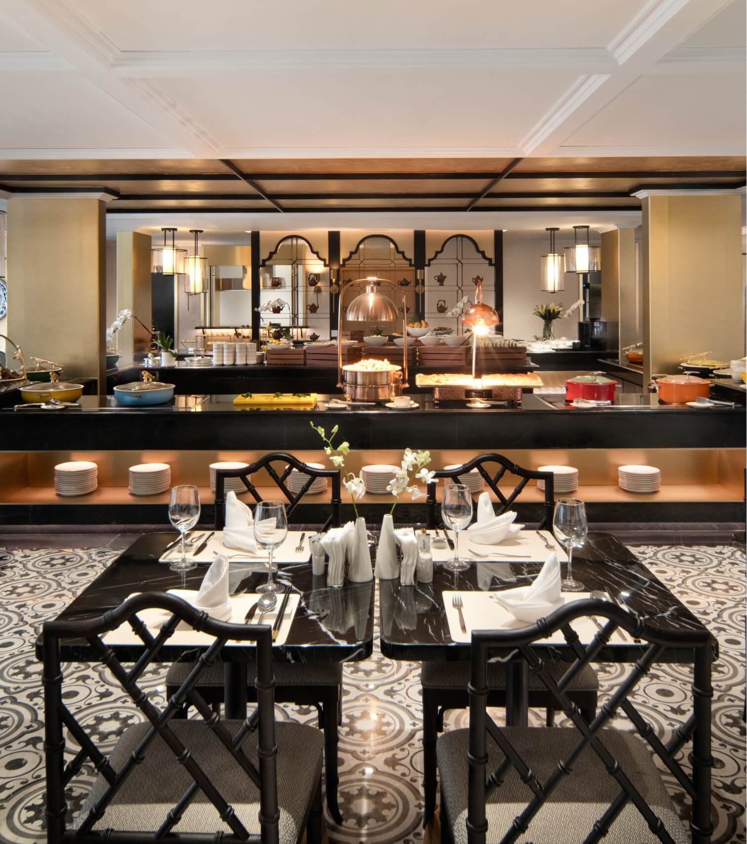 Dynasty Restaurant - Savor exquisite cuisine aboard the Yangzi Explorer (m)