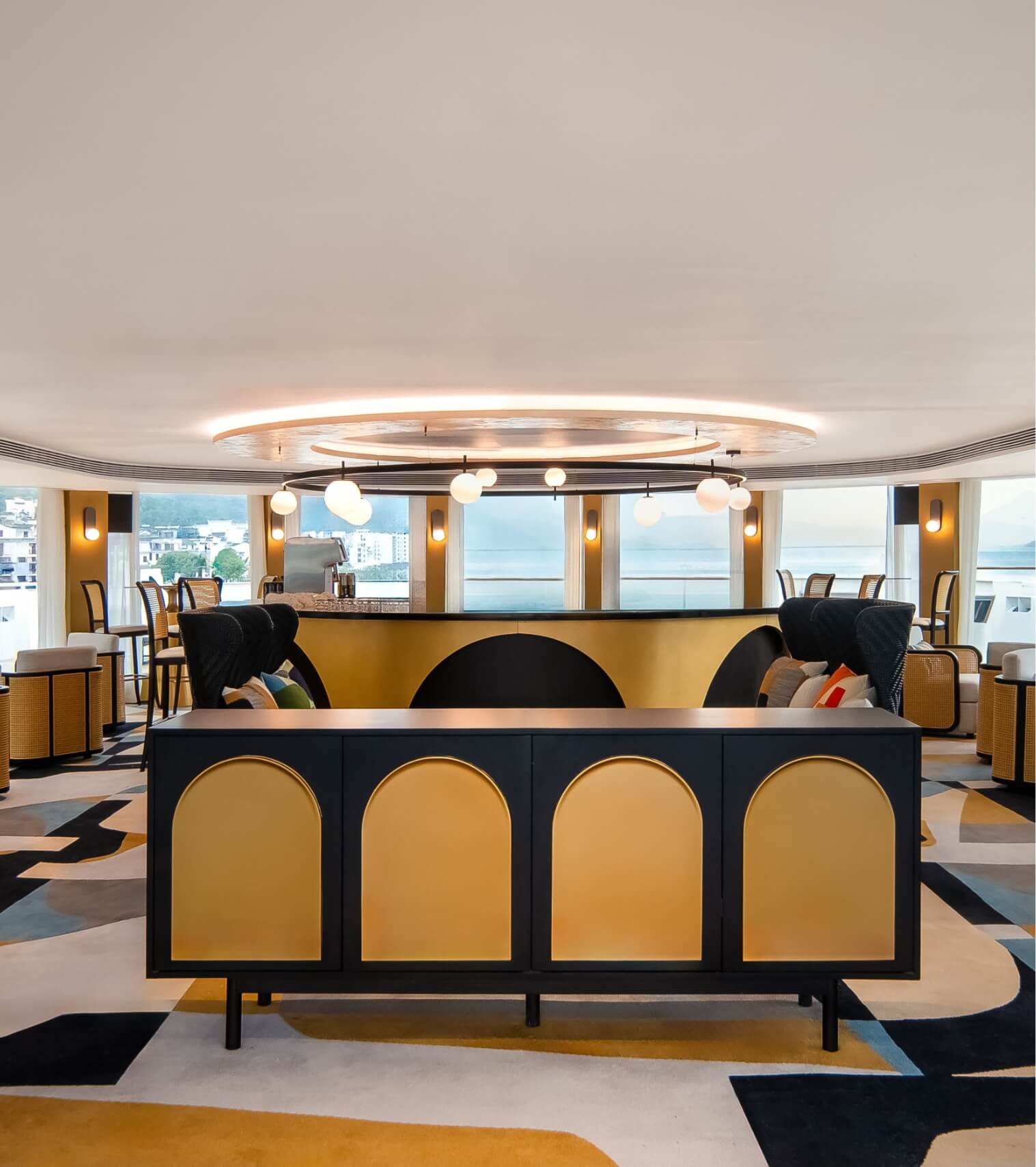 The View Lounge - Savor exquisite cuisine aboard the Yangzi Explorer (m)