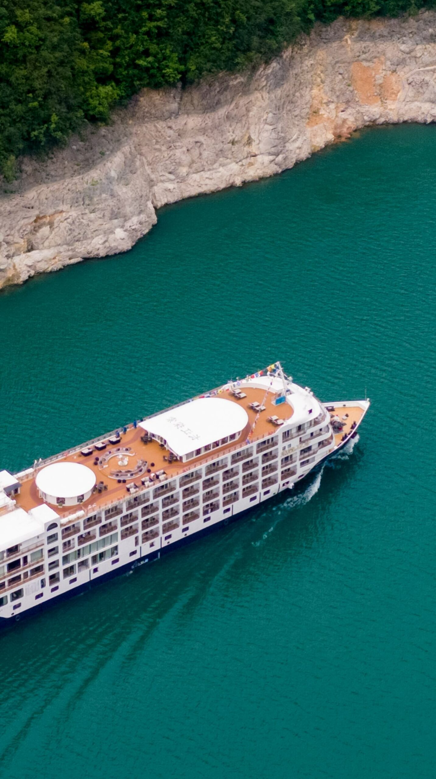 Luxury Yangtze River Cruise- Yangzi Explorer (m)