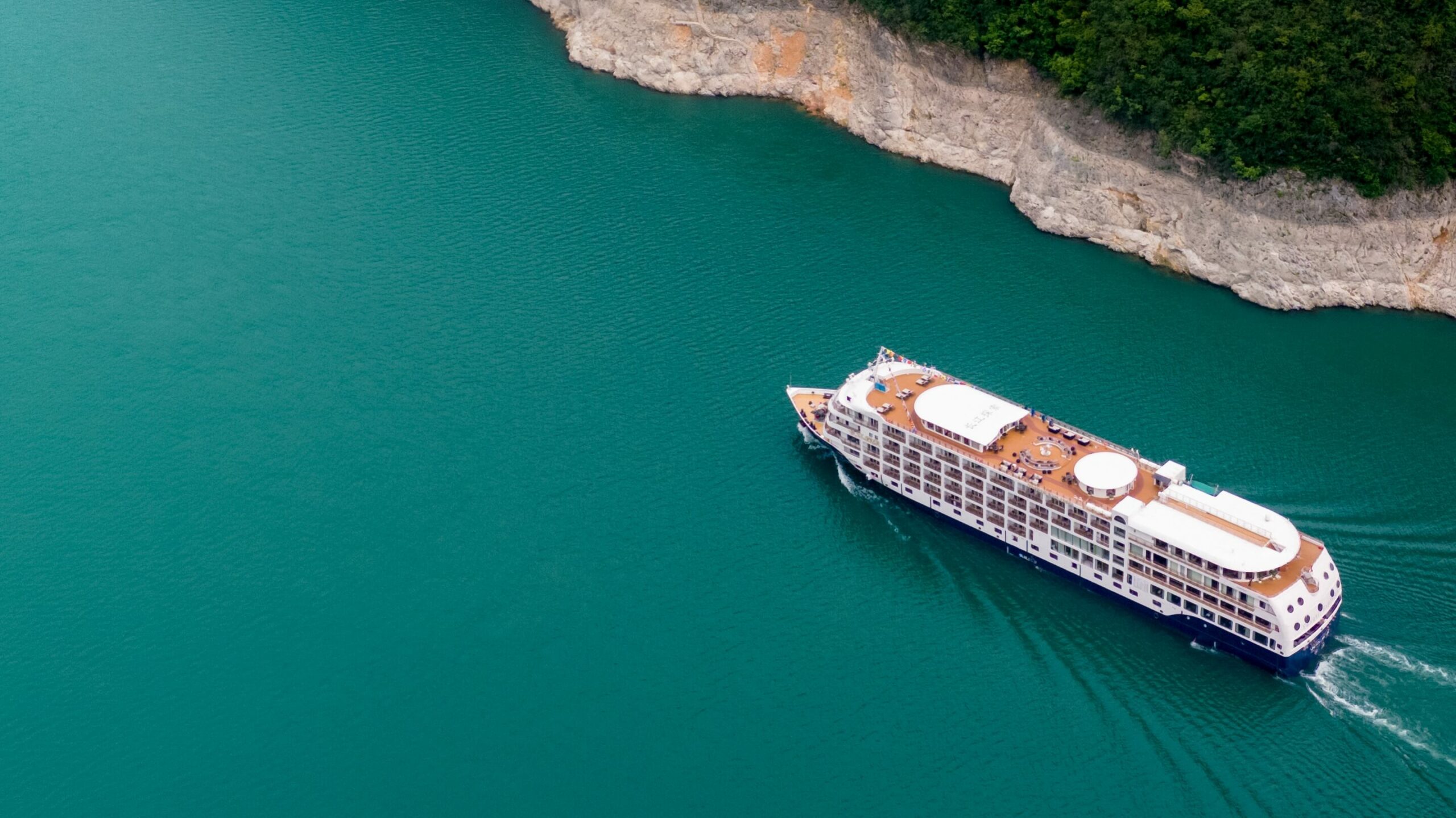 Luxury Yangtze River Cruise- Yangzi Explorer