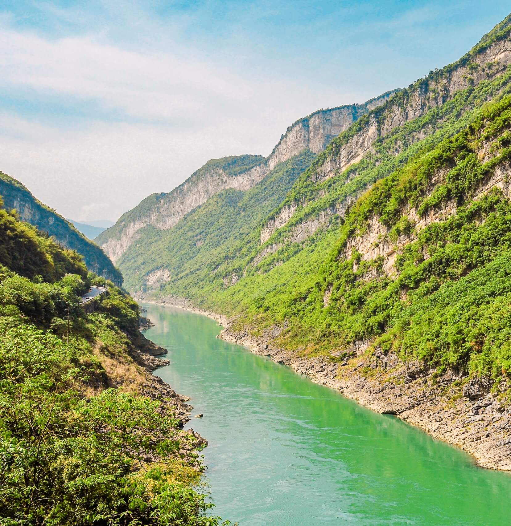 Chongqing to Yichang – 3-Night Yangtze River Cruise on Yangzi Explorer 02