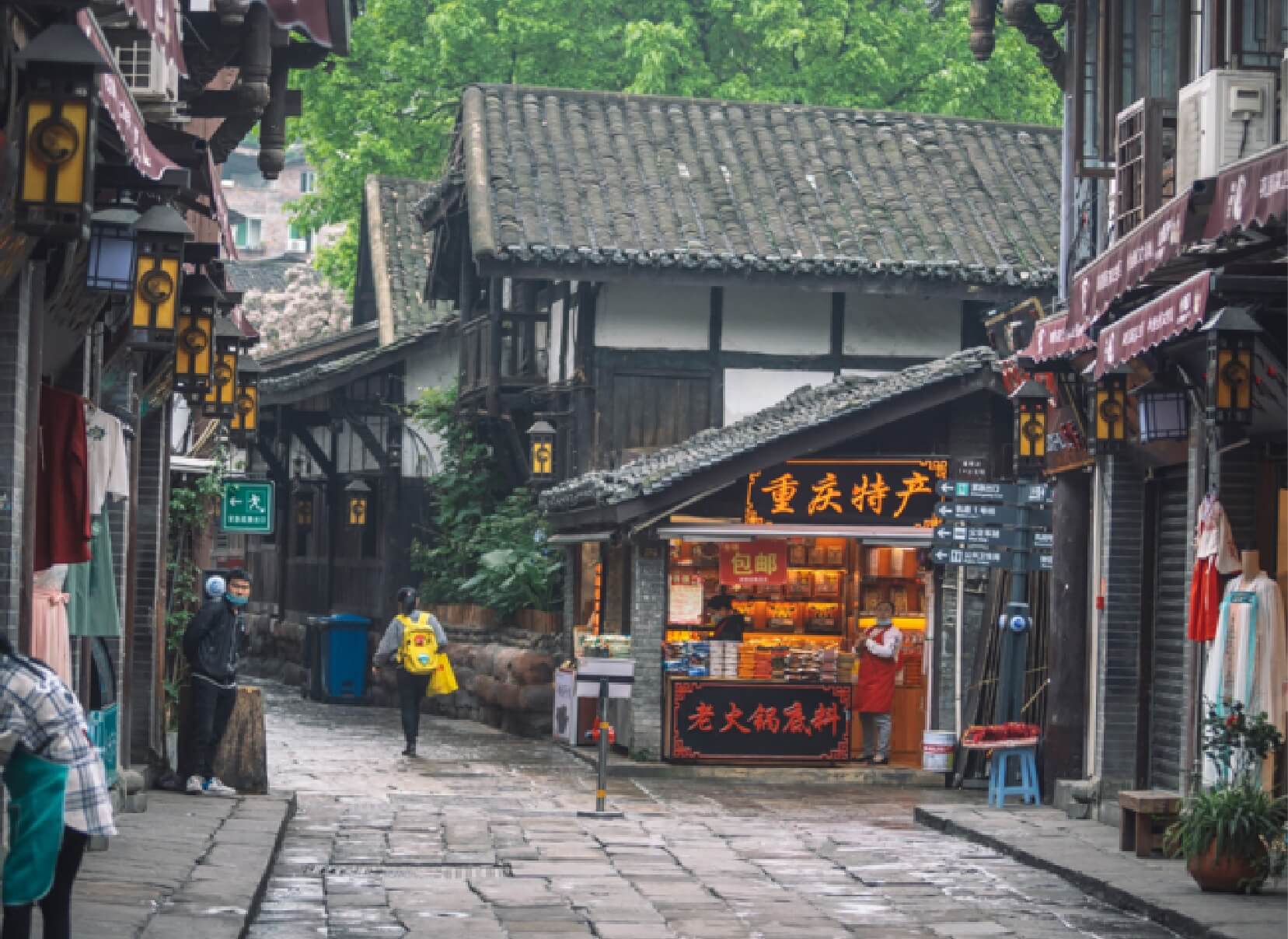 Town Walk - 3-Night Yangtze River Cruise on Yangzi Explorer