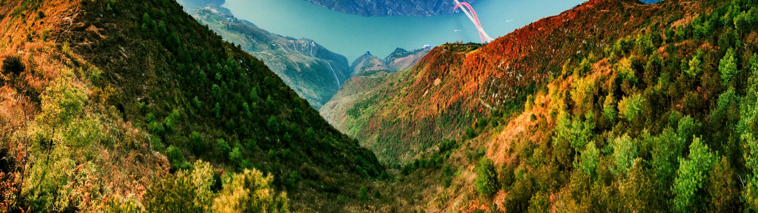 Experience unparalleled luxury on the Yangtze River aboard the Yangzi Explorer.