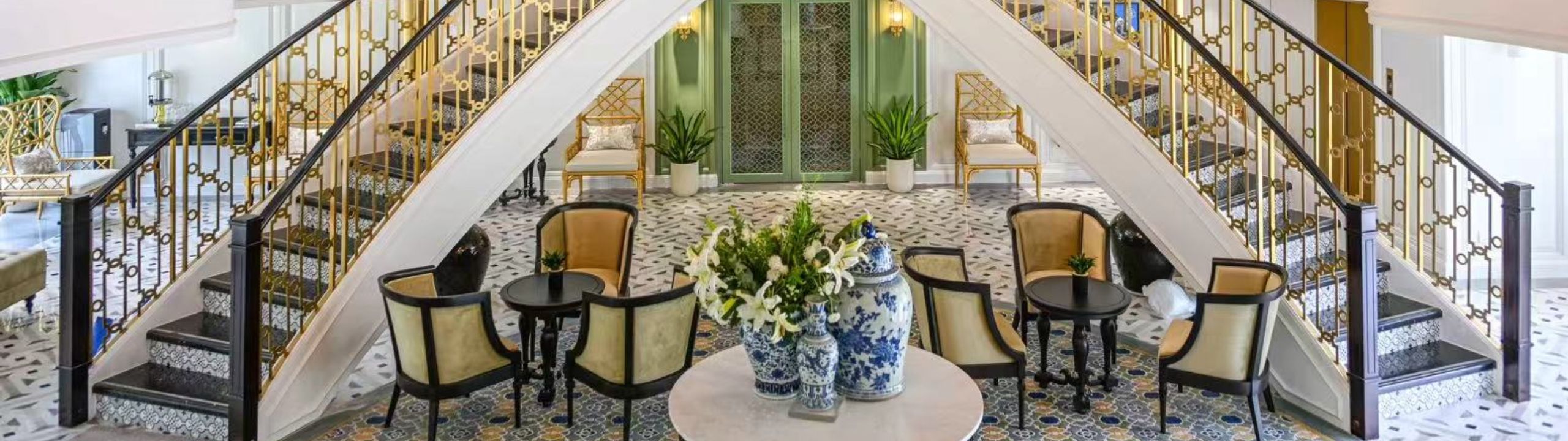 Yangzi Explorer Luxury Cruise Lobby